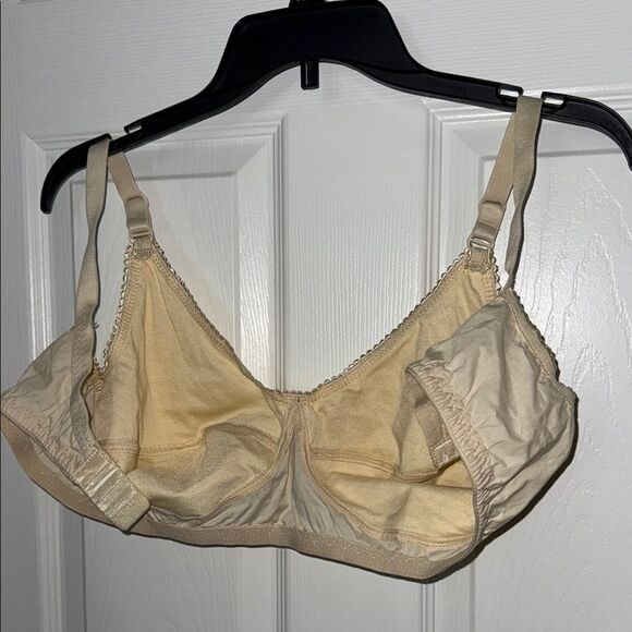 Womens Cream Full Coverage Bra size 44D NWOT - Picture 2 of 8